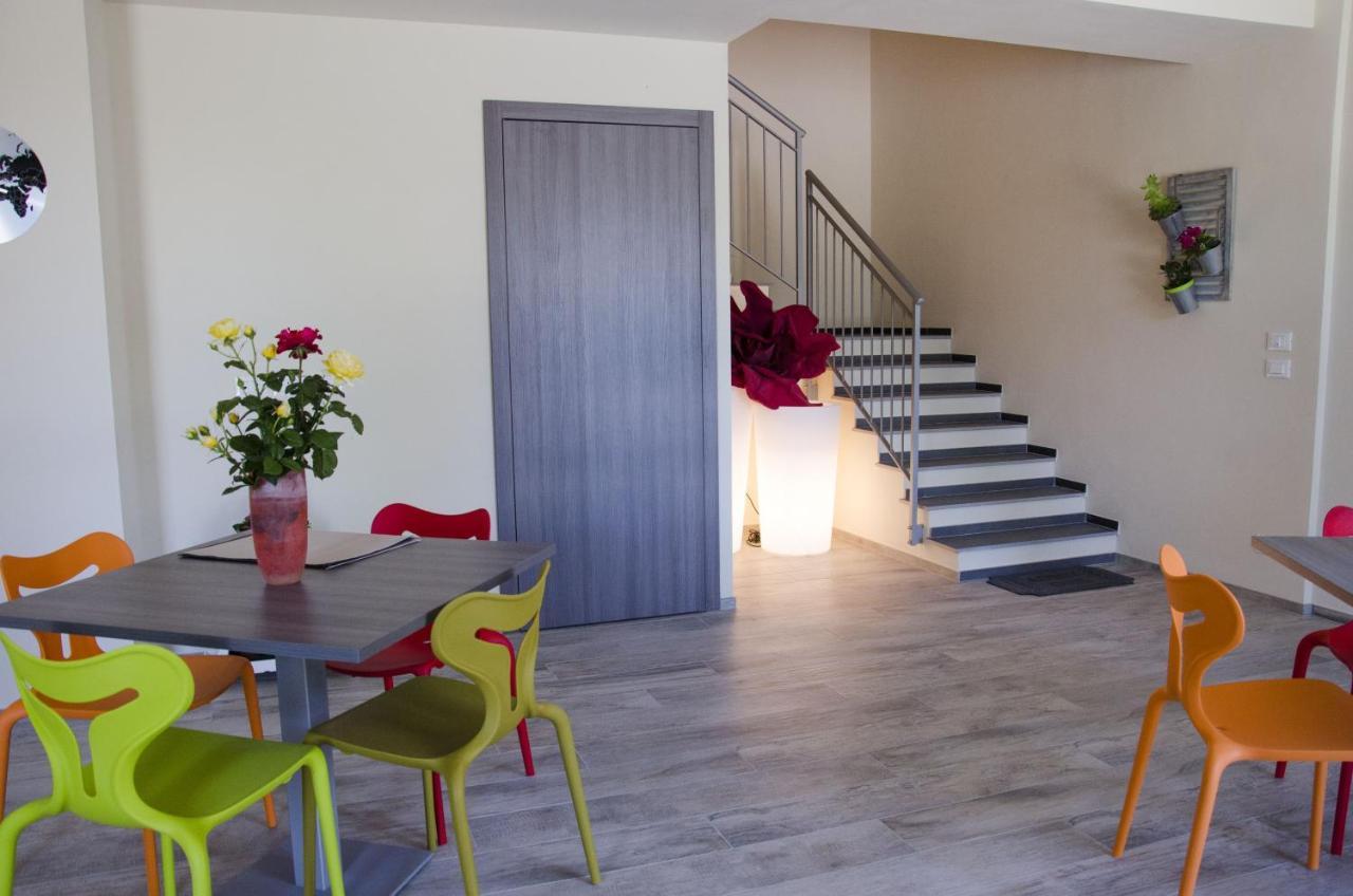Appartement La Casa Di Alice à Rodello Extérieur photo
