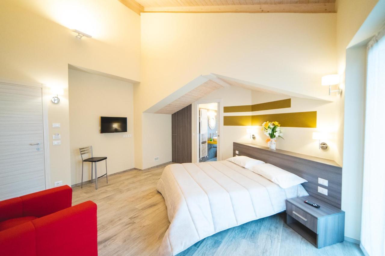 Appartement La Casa Di Alice à Rodello Extérieur photo